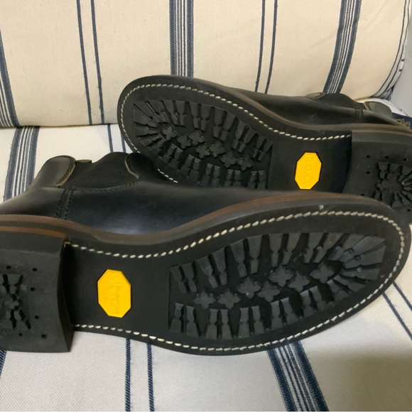 Classic Black Leather Ankle Boots - Picture 4 of 6